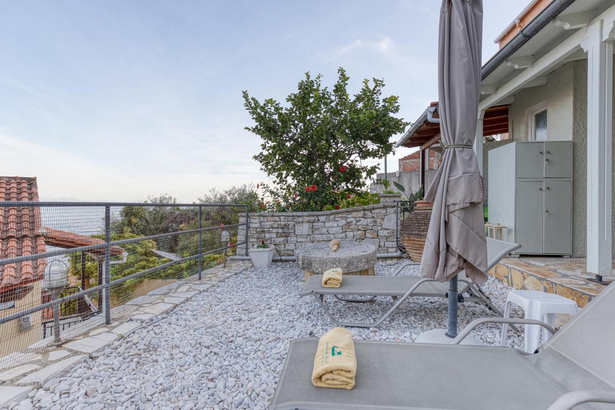 Villa Angeliki By Tsiolis Family Katávolos Exterior foto